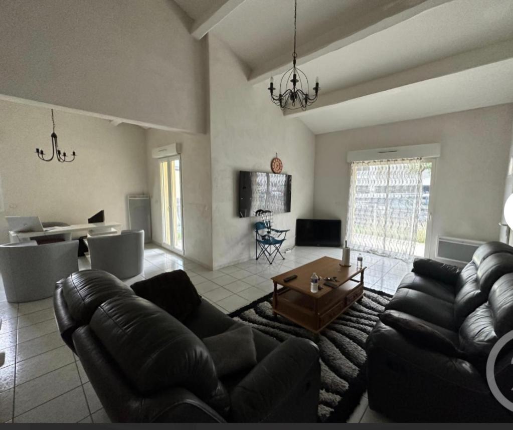 Holiday home Maison Entiere Avec Terrasse Barbecue Et Jardin *