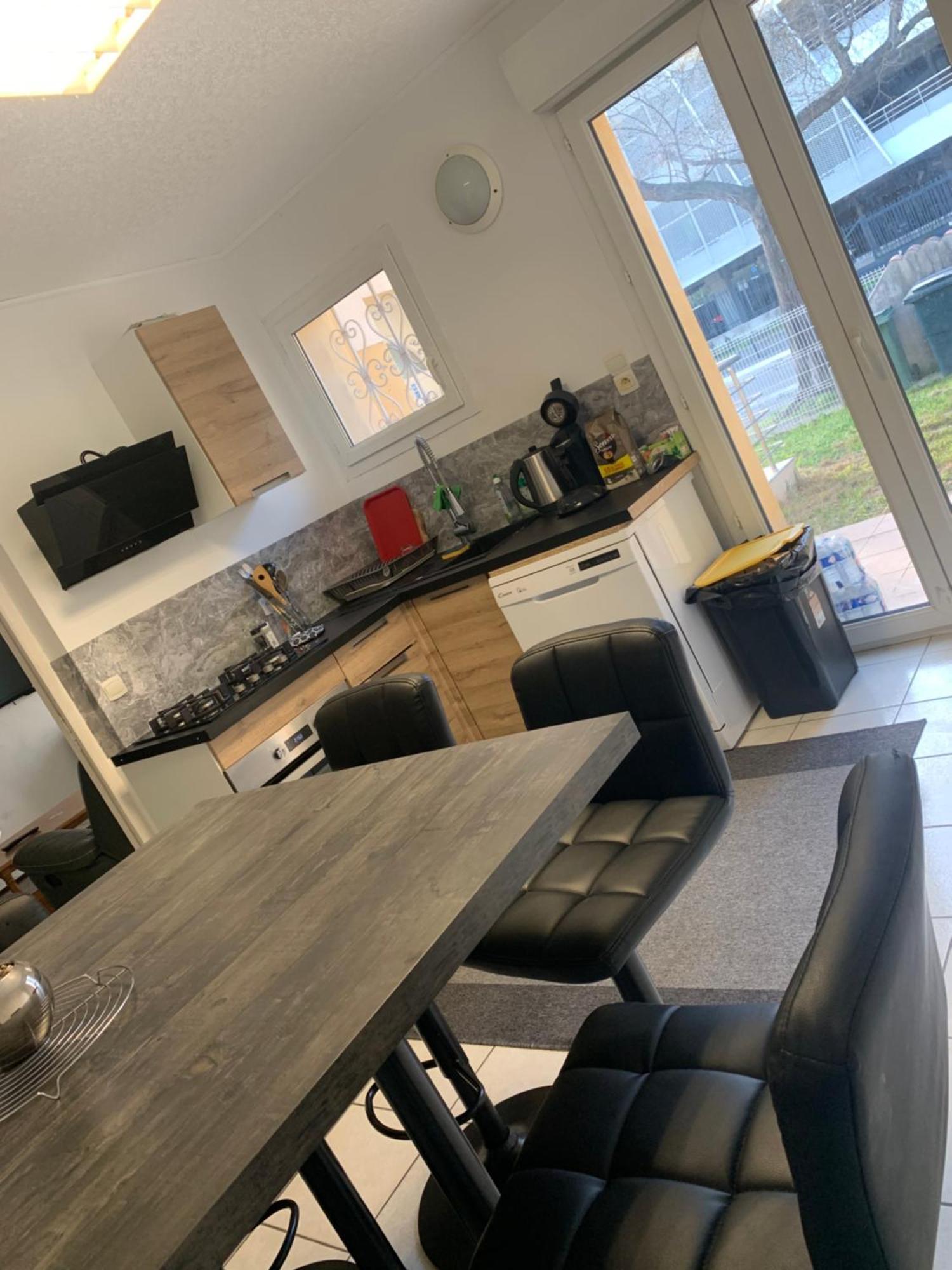 Maison Entiere Avec Terrasse Barbecue Et Jardin Holiday home *